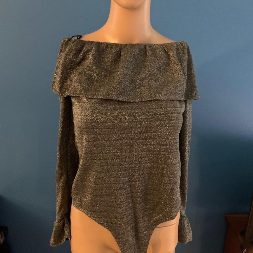 endless rose NWT off Shoulder Bodysuit Medium